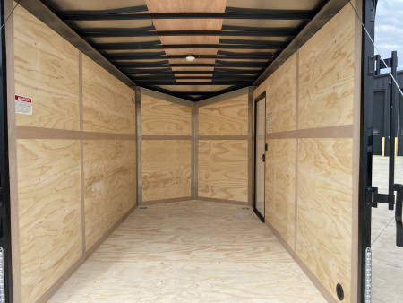 New United 12' UJ V-Nose Enclosed Cargo Trailer