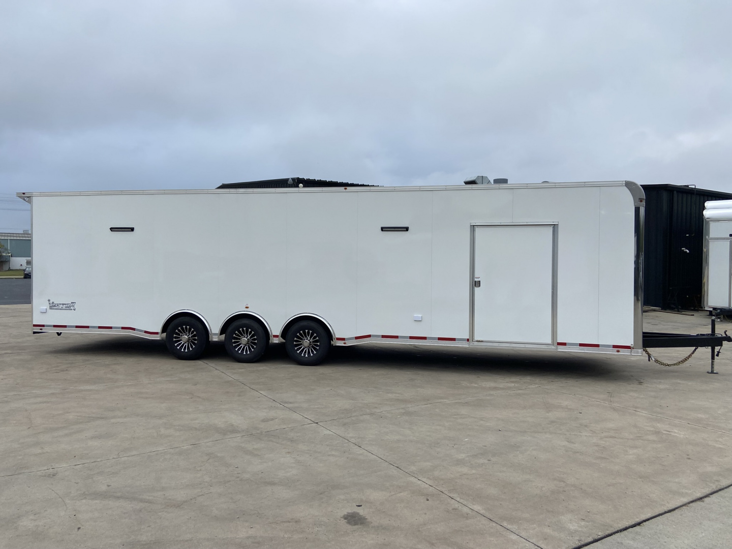 New 2026 Vintage Trailers Car Hauler 34'