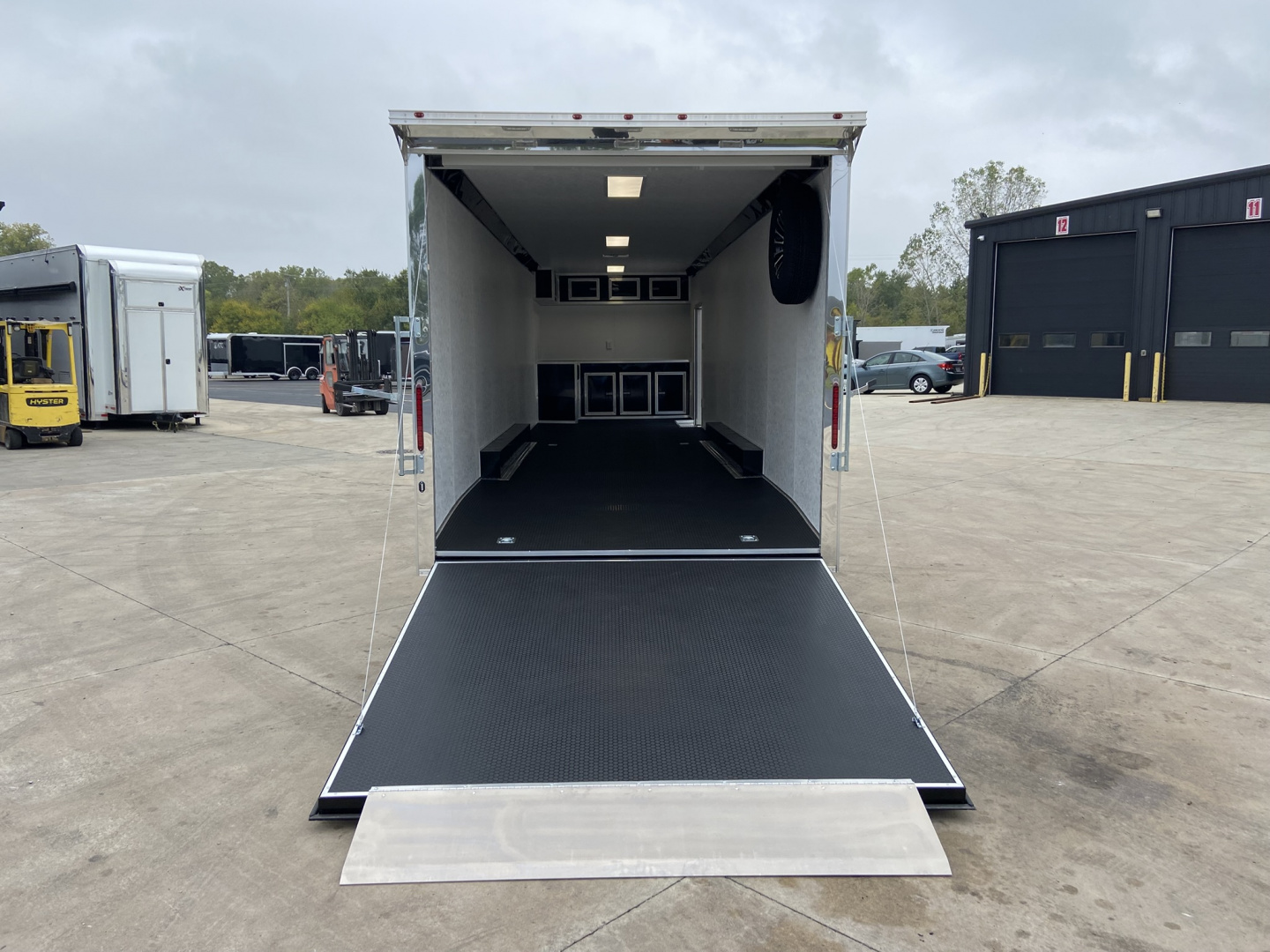 New 2026 Vintage Trailers Car Hauler 34'