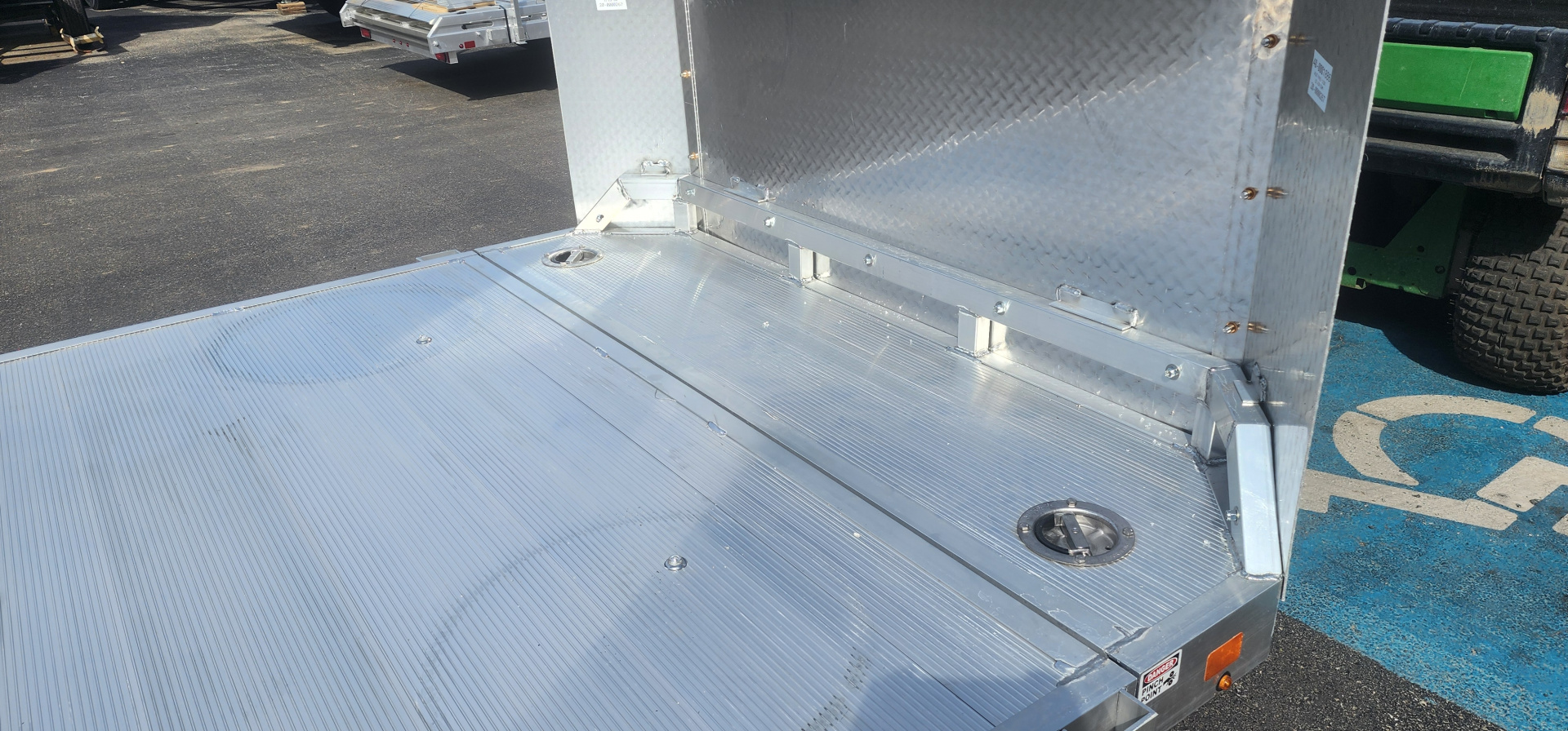 New 6' 9 x 20 Aluma 8220LP Exective Edition TILT Car / Racing Trailer 7k