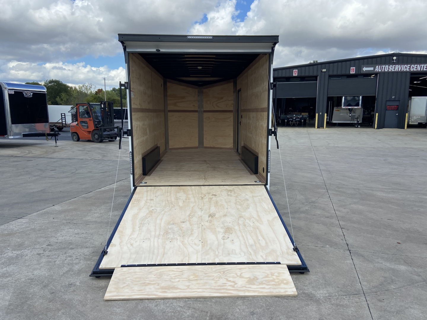 New 2026 United Trailers UJ-7.516TA35-8.5 Cargo / Enclosed Trailer
