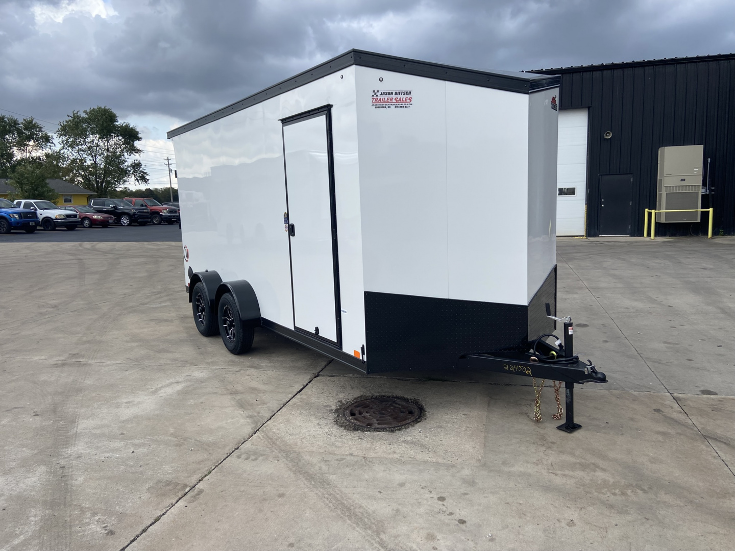 New 2026 United Cargo / Enclosed Trailer 16'
