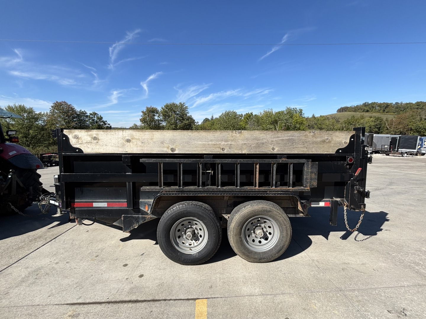 Used 2022 QUALITY STEEL 7'X12' DUMP TRAILER W/ SPARE TIRE & SIDE MOUNTED RAMPS - 12,000# GVWR