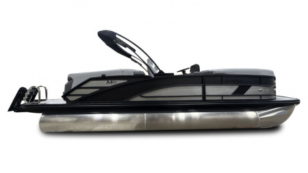 New 2026 Bennington 22' M Series FastBack Tri-toon Boat