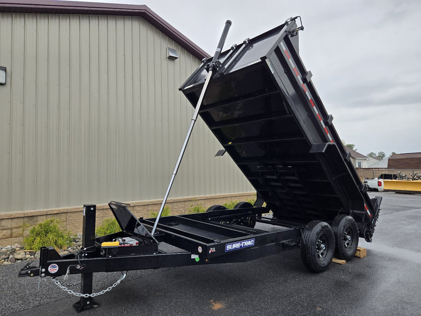 New 7 x 14 Sure-Trac HD Telescopic Dump Trailer, 14K GVWR ***w/ 15k Hydraulic Jack, Stabilizer Jacks, Ramps, Combo Gate, Tarp Kit & Battery Charger