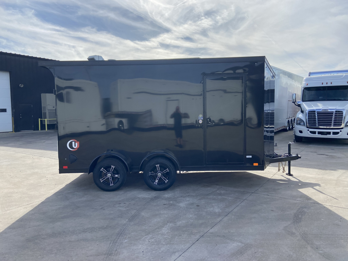 New 2025 United UJ Cargo / Enclosed Trailer 14'