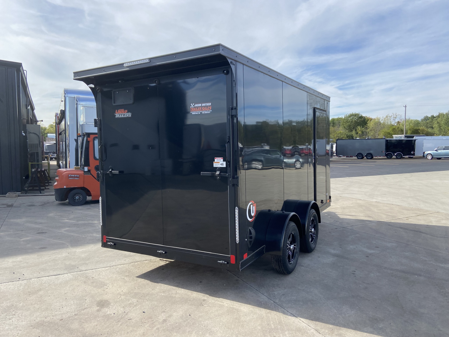 New 2025 United UJ Cargo / Enclosed Trailer 14'