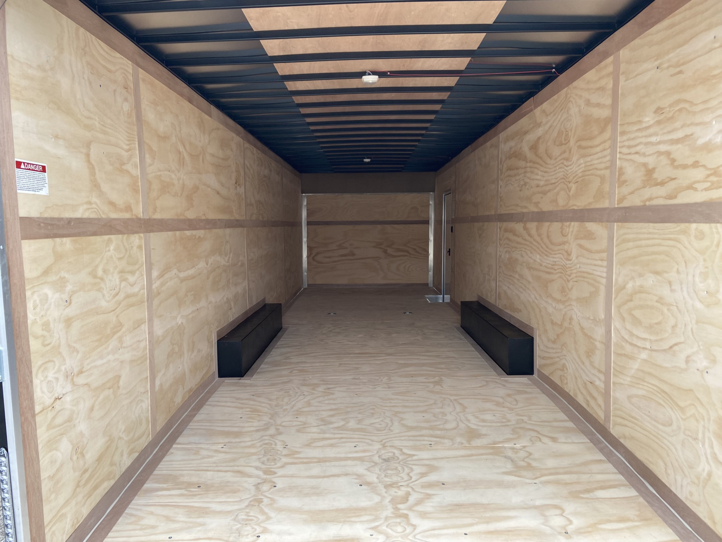 New 2026 United Trailers Car Hauler UXT 28'