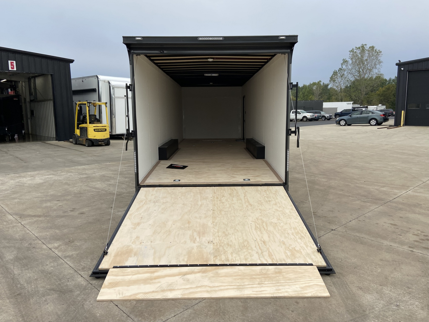 New United CLA 28' Racing Trailer