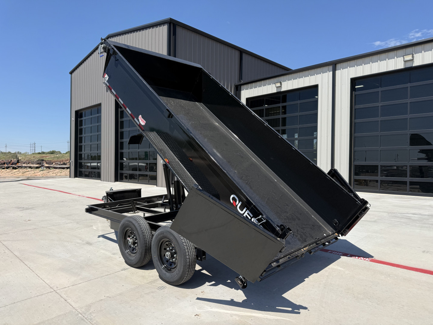 New 2026 PJ 83"x14' BP Tandem Axle Dump w/ 24" Sides – D7