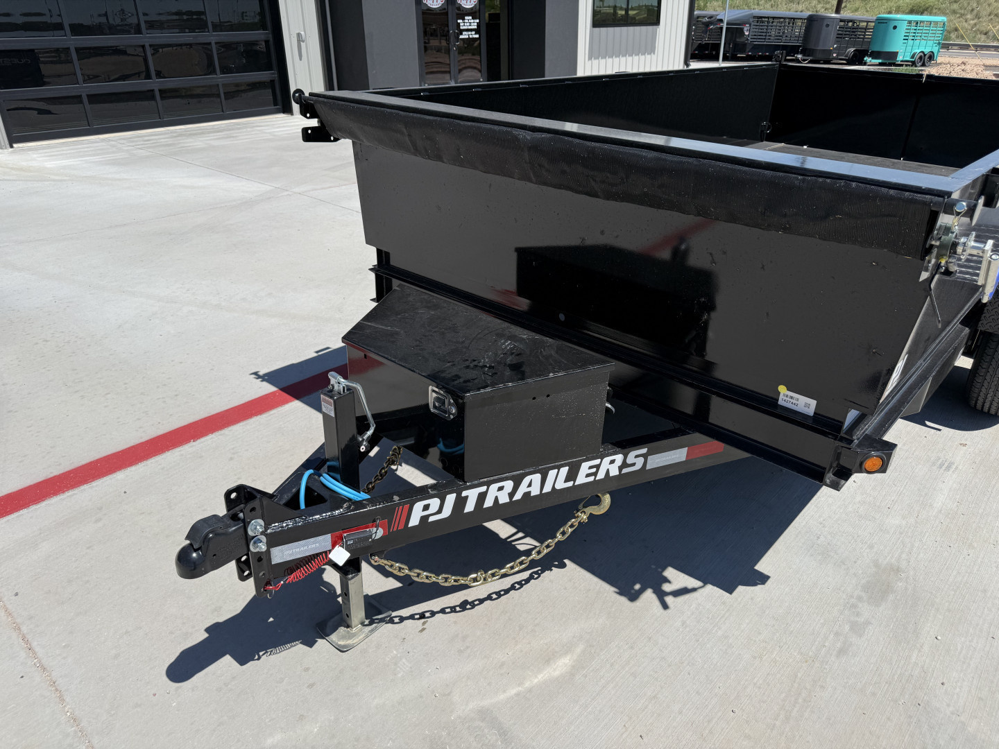 New 2026 PJ 83"x14' BP Tandem Axle Dump w/ 24" Sides – D7