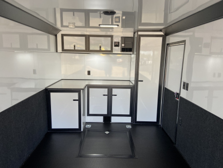 New 2026 United Car / Racing Trailer Prem 28'