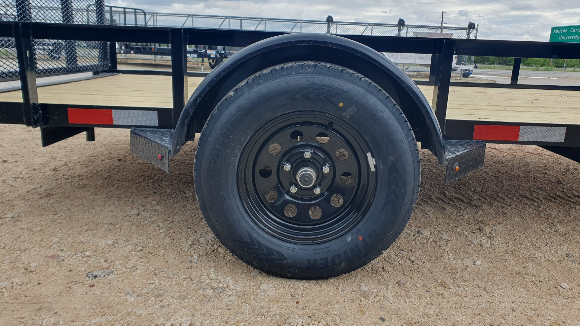 New 2026 X-On 77"x12' Single Axle Utility Trailer - U2