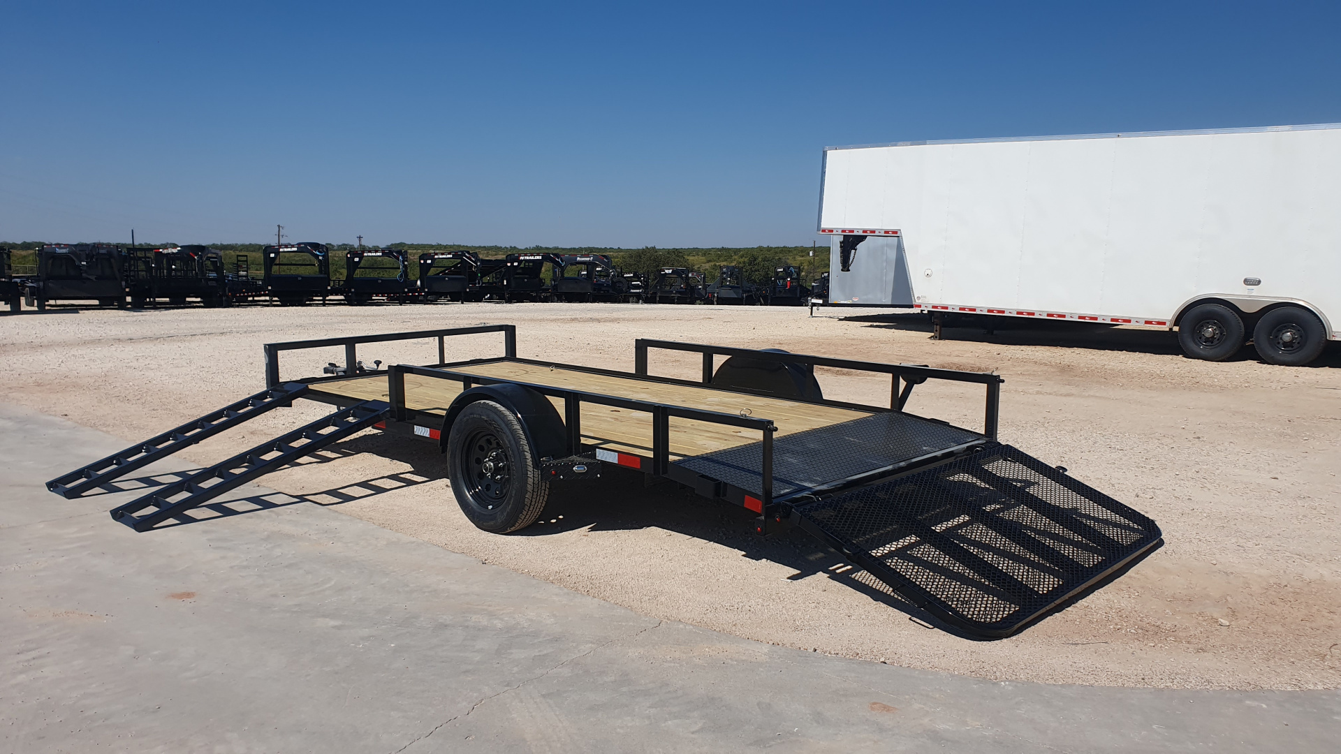 New 2026 X-On 77"x14' Single Axle Utility Trailer - U2