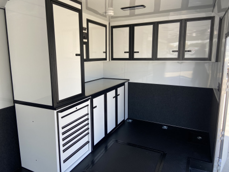 New 2026 United Trailers USH Racing Trailer 32'