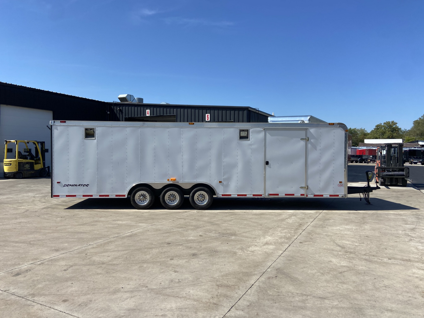 Used 2004 Classic Car Hauler 28ft Ramp Over