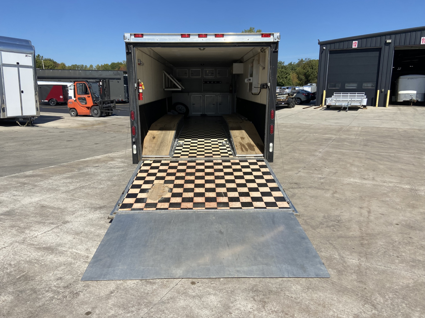 Used 2004 Classic Car Hauler 28ft Ramp Over