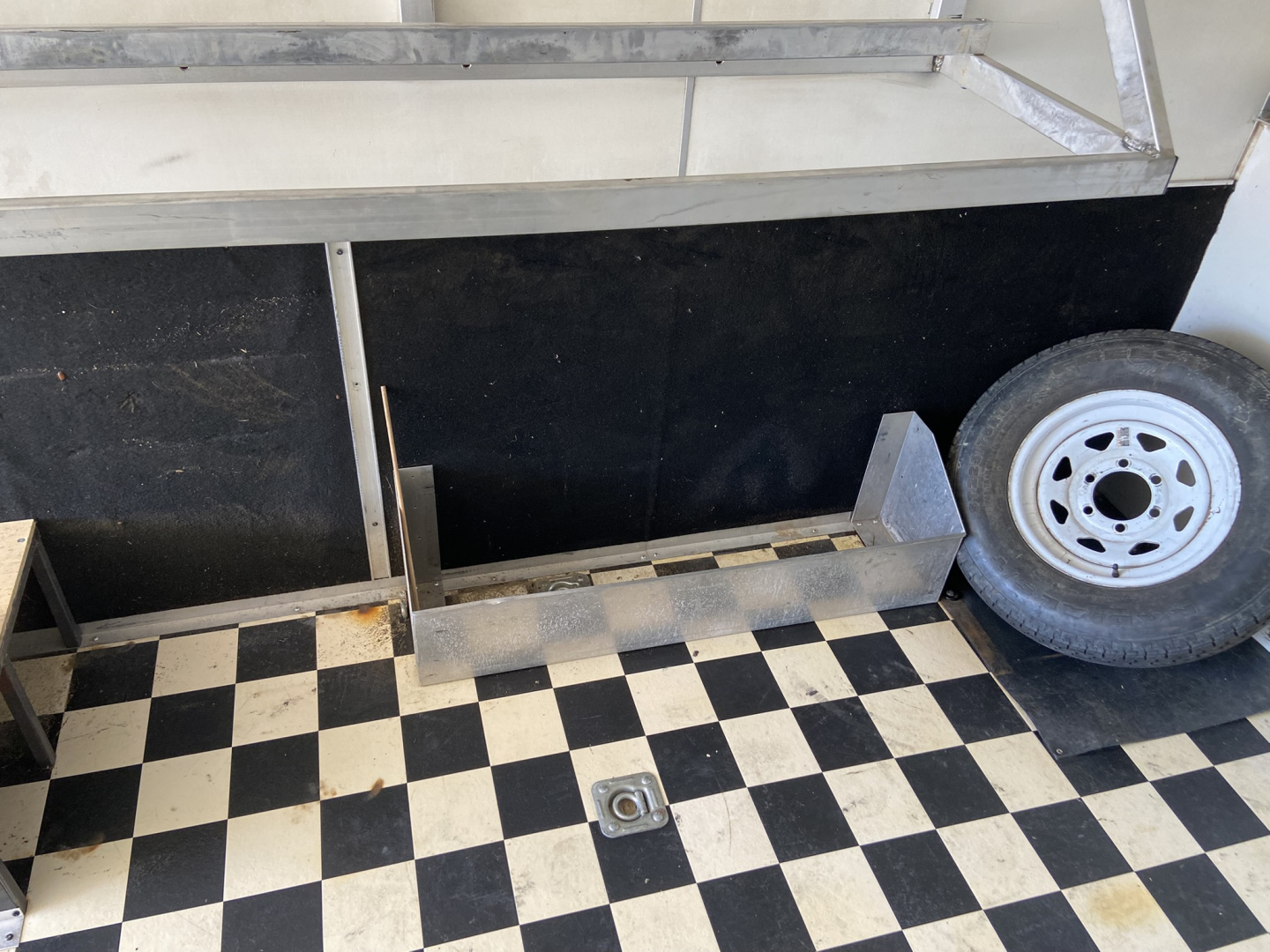 Used 2004 Classic Car Hauler 28ft Ramp Over
