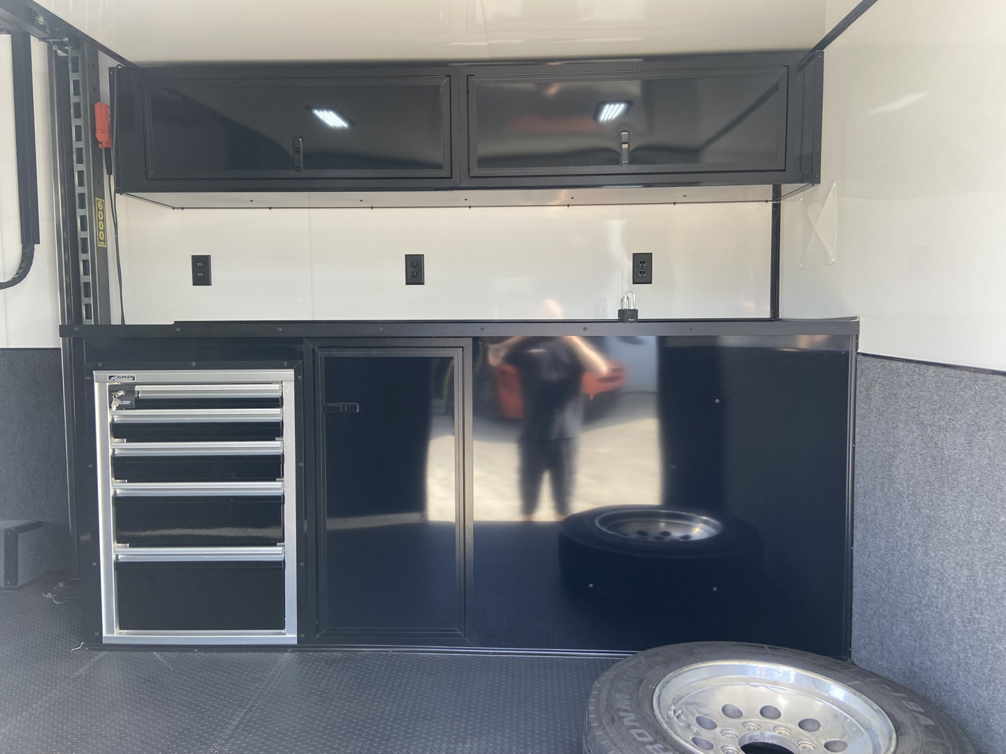 Used 2014 Cargo Mate Racing Trailer with Living Quarters 53'