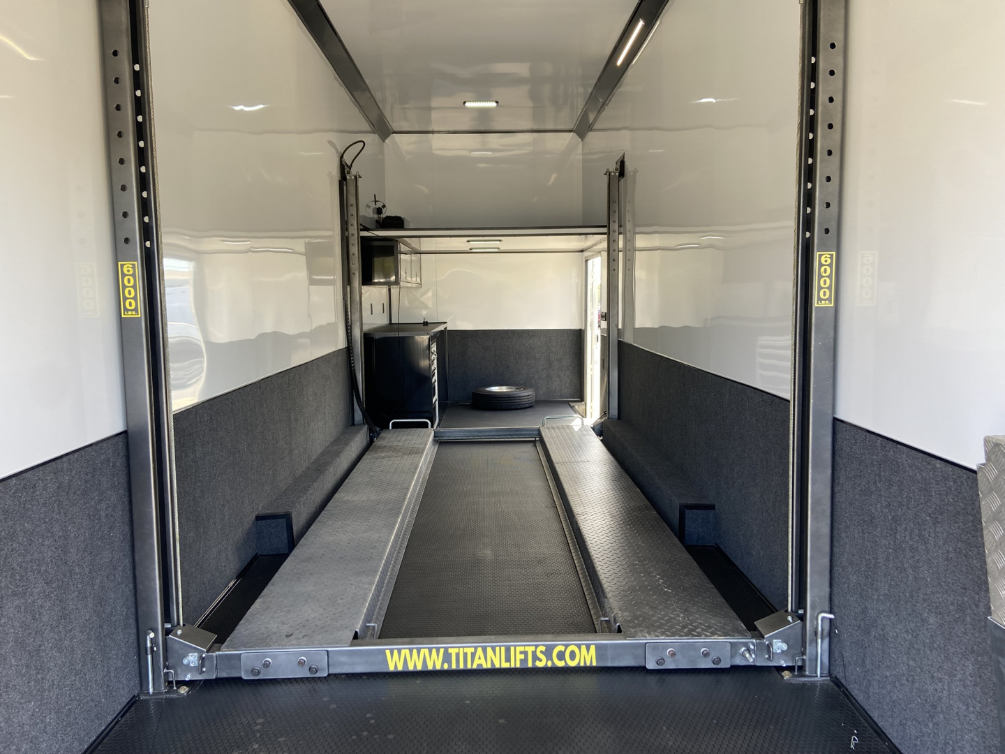 Used 2014 Cargo Mate Racing Trailer with Living Quarters 53'