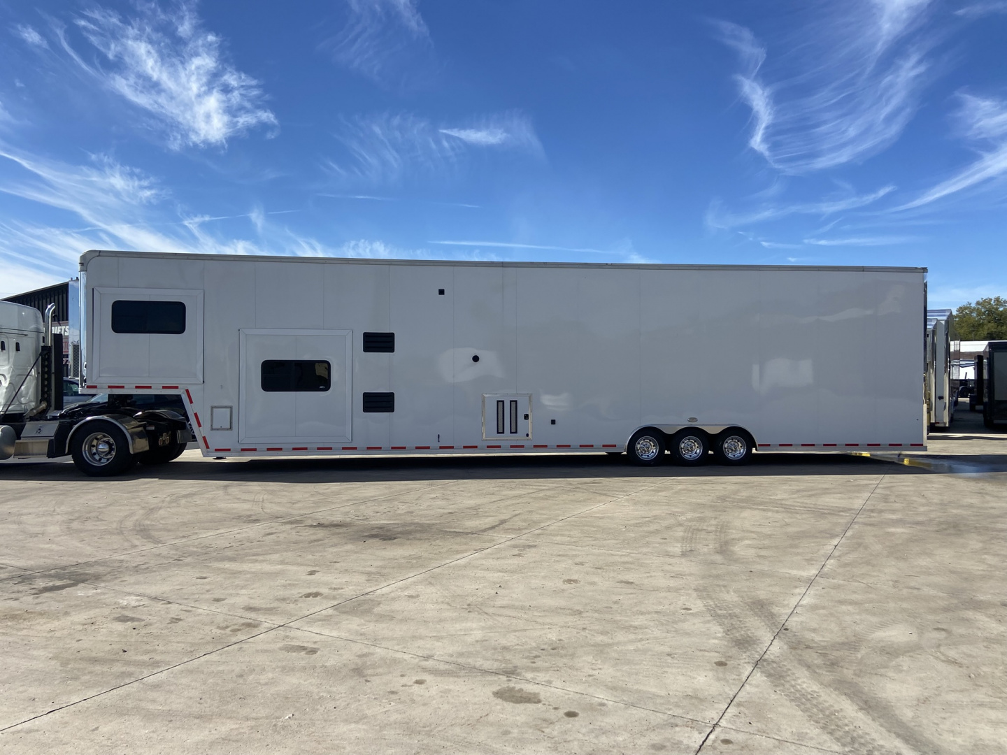 Used 2014 Cargo Mate Racing Trailer with Living Quarters 53'