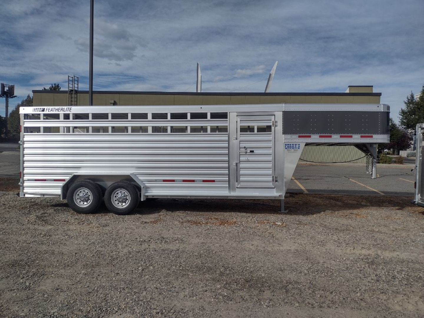 New 2026 Featherlite Trailers Model 8127 20' Stock / Stock Combo Trailer