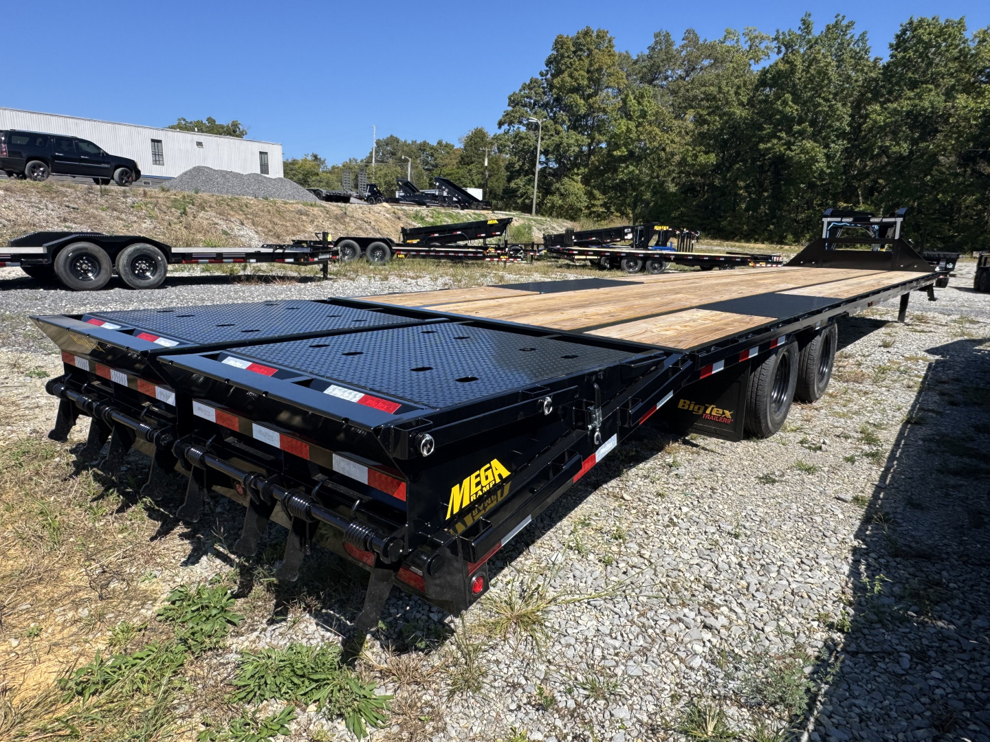 New 2026 Big Tex Trailers 25GN Flatbed Trailer 35+5 MAX RAMPS