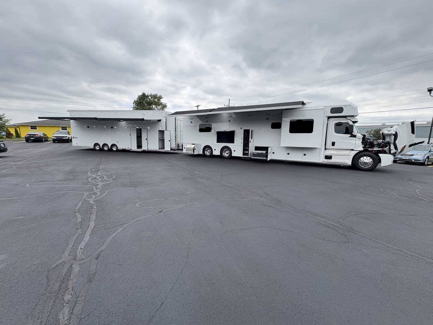 Used 2022 Used United 36' 3-Car Stacker