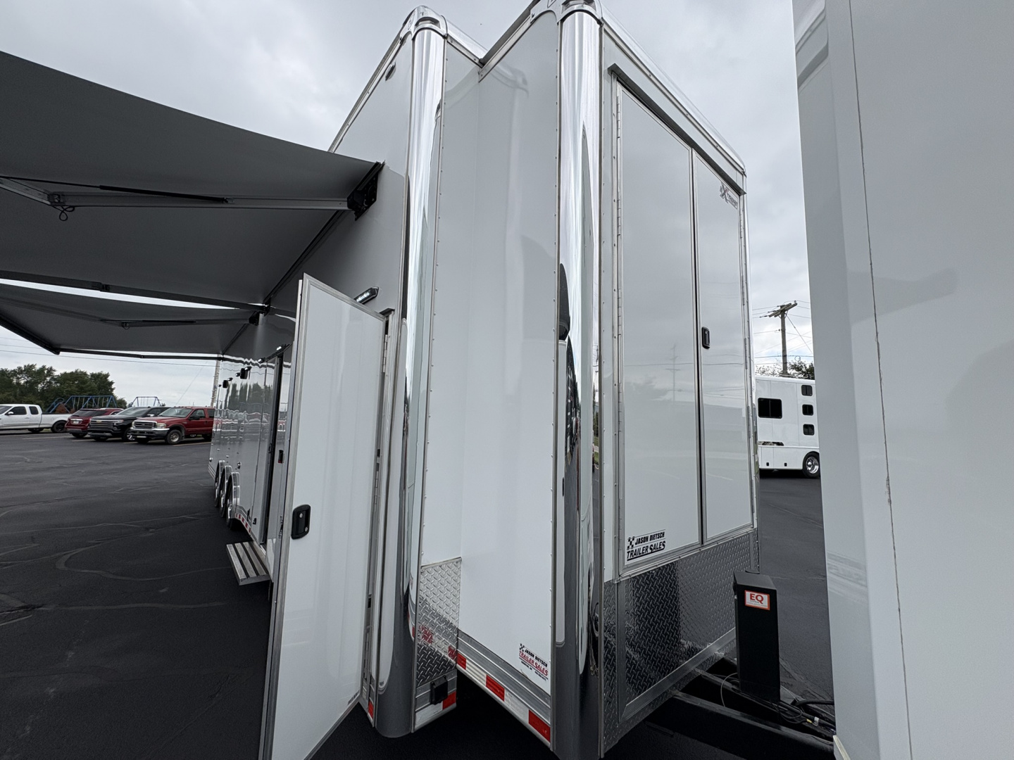Used 2022 Used United 36' 3-Car Stacker