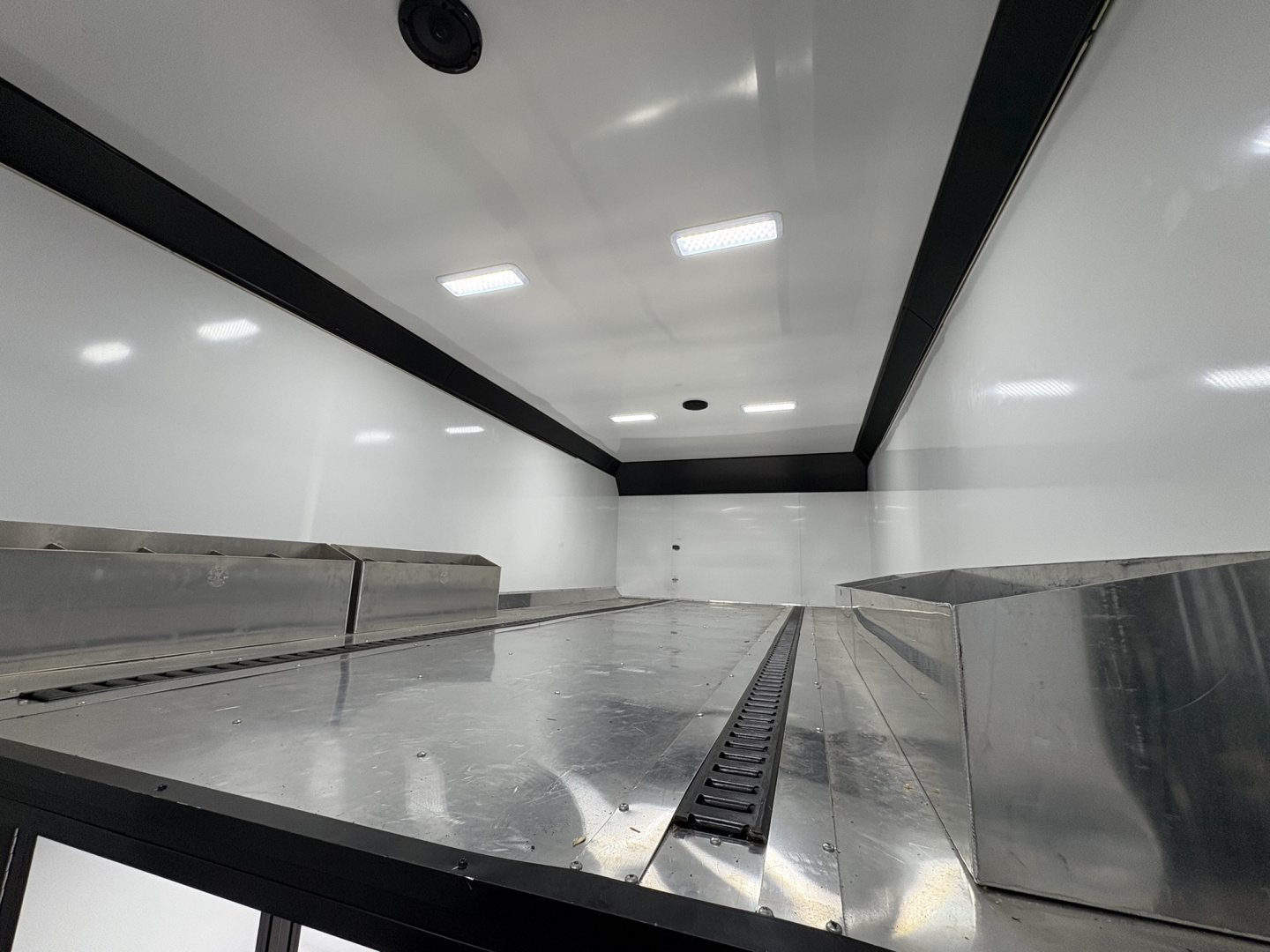 Used 2022 Used United 36' 3-Car Stacker