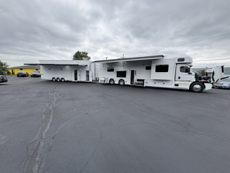 Used 2022 Used United 36' 3-Car Stacker