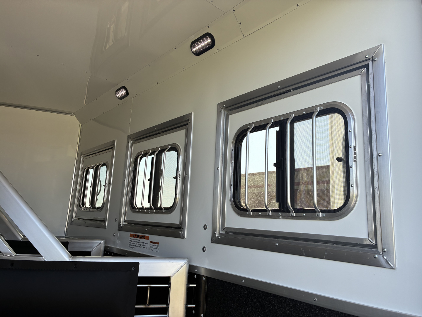 New 2026 Lakota IN8315SR 3H 15' LQ Horse Trailer