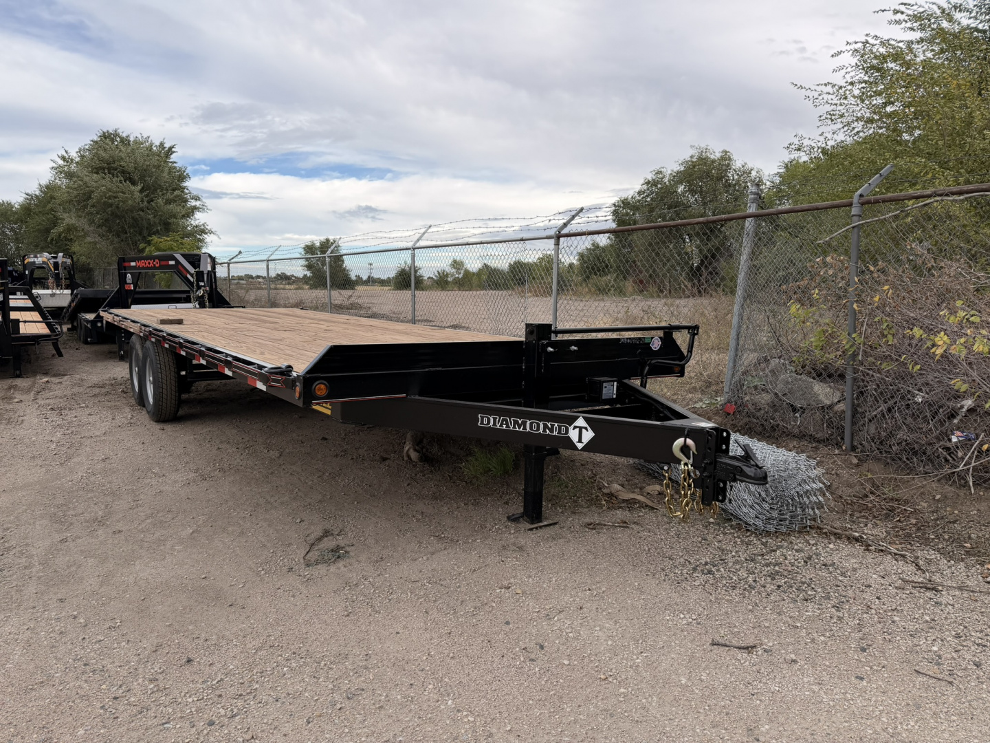 New 2026 Diamond T 8.5-24 Deckover Equipment Hauler