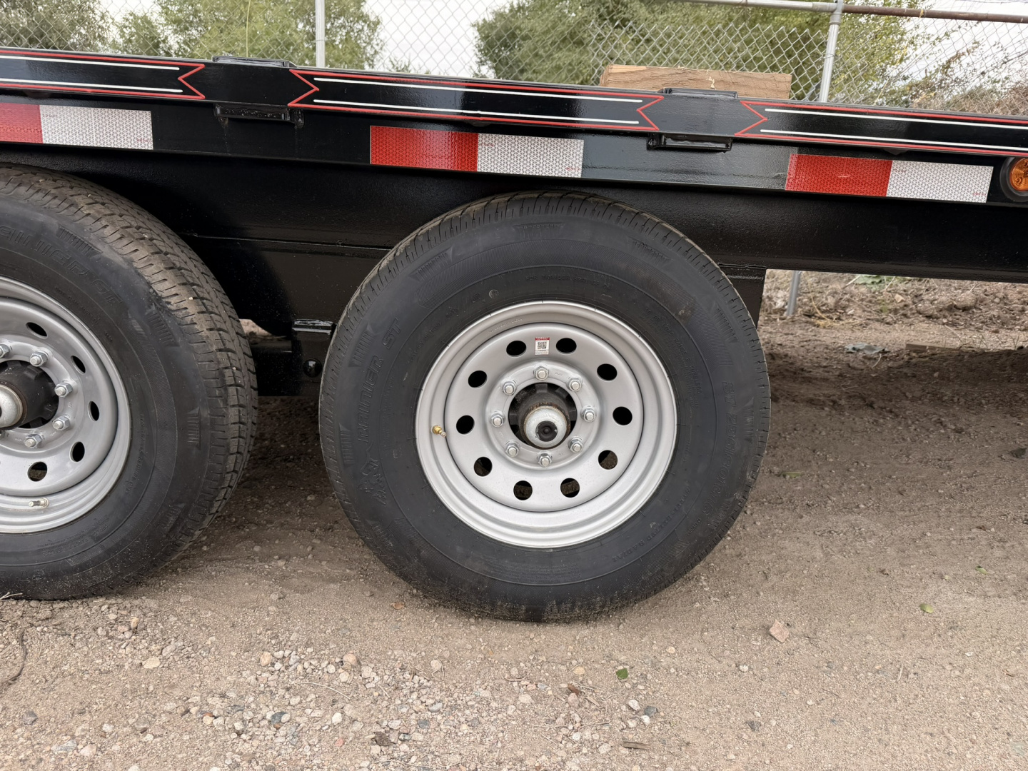 New 2026 Diamond T 8.5-24 Deckover Equipment Hauler