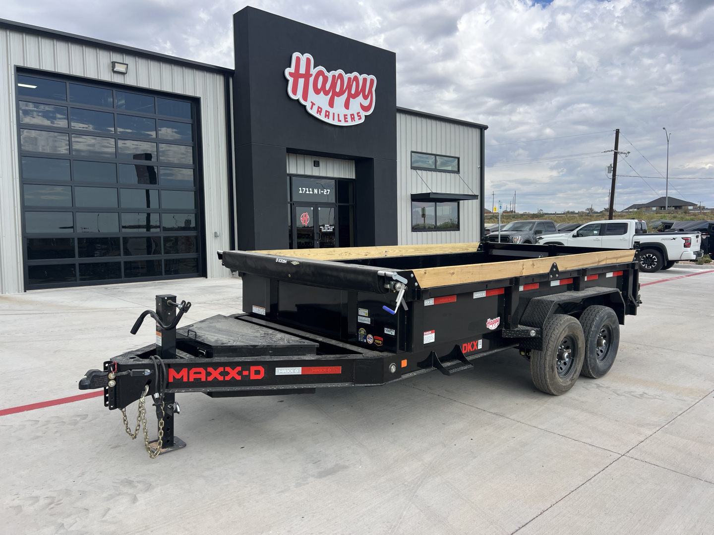 New 2026 MAXX-D 83”x14’ BP Dump w/ 18” Sides – DKX