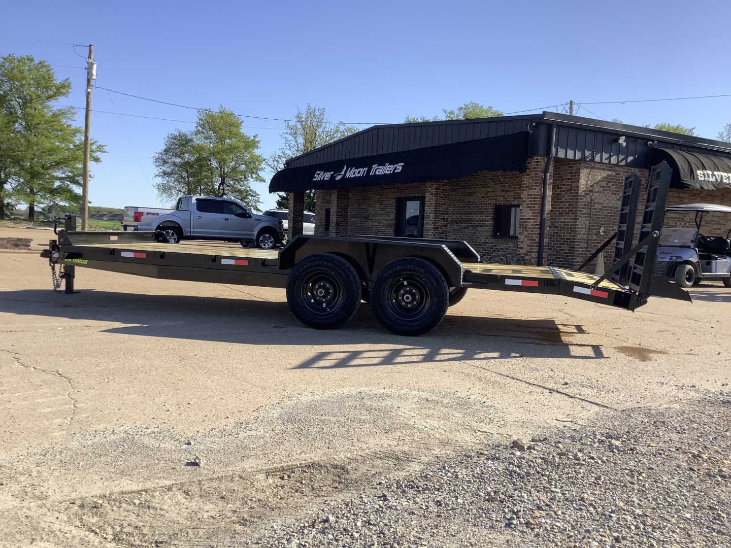 New 2026 B/R 14K 20′ Tandem Axle Equipment Trailer with Stand-Up Ramps