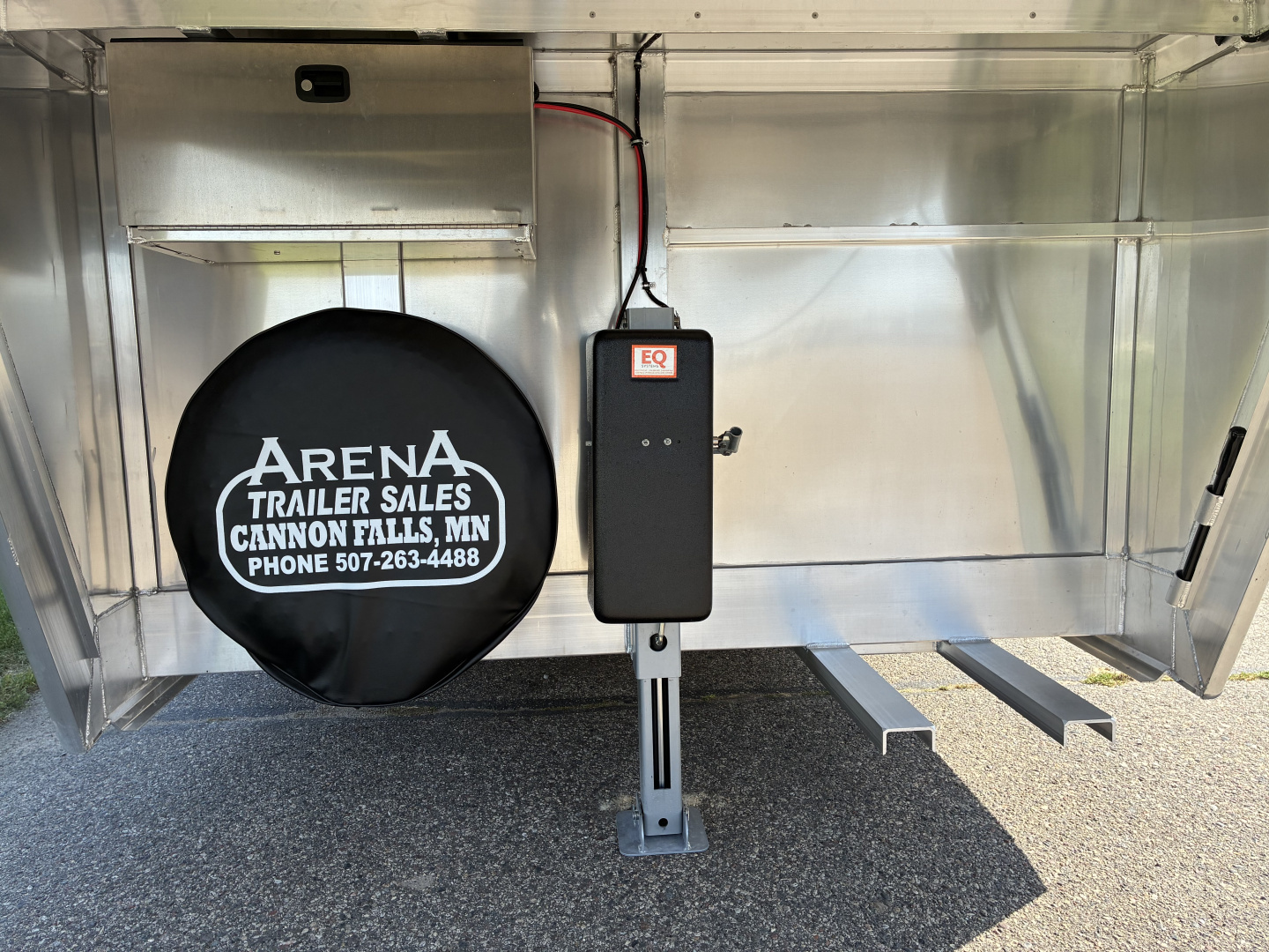 New 2026 Cimarron 10 Pen Showstar LX Stock Trailer