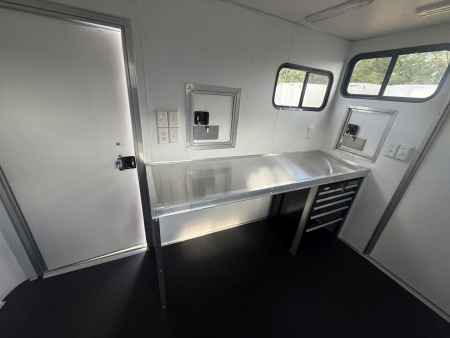 New 2025 Team Spirit Trailers 6x10 fiber trailer screwless,Insulated walls 110 package with 30 amp cord 12 volt charger 13.5 AC toolbox ext toing 2 fiber doors spare tire mount with spare tire 12 volt LED light on ceiling Fiber Splicing