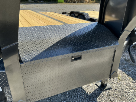New 2026 Diamond C FMAX 210 GOOSENECK TRAILER 20+5 ALUMINUM WHEELS, MAX RAMPS 14 PLY TIRES