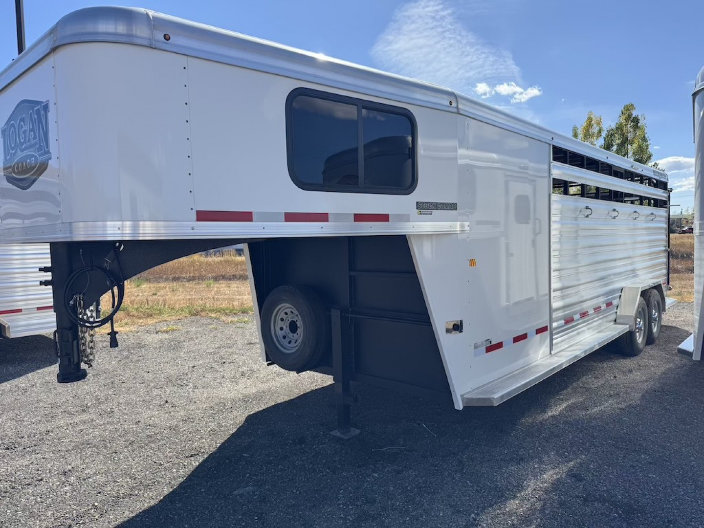 New 2025 Logan Coach 22' Stockman Combo