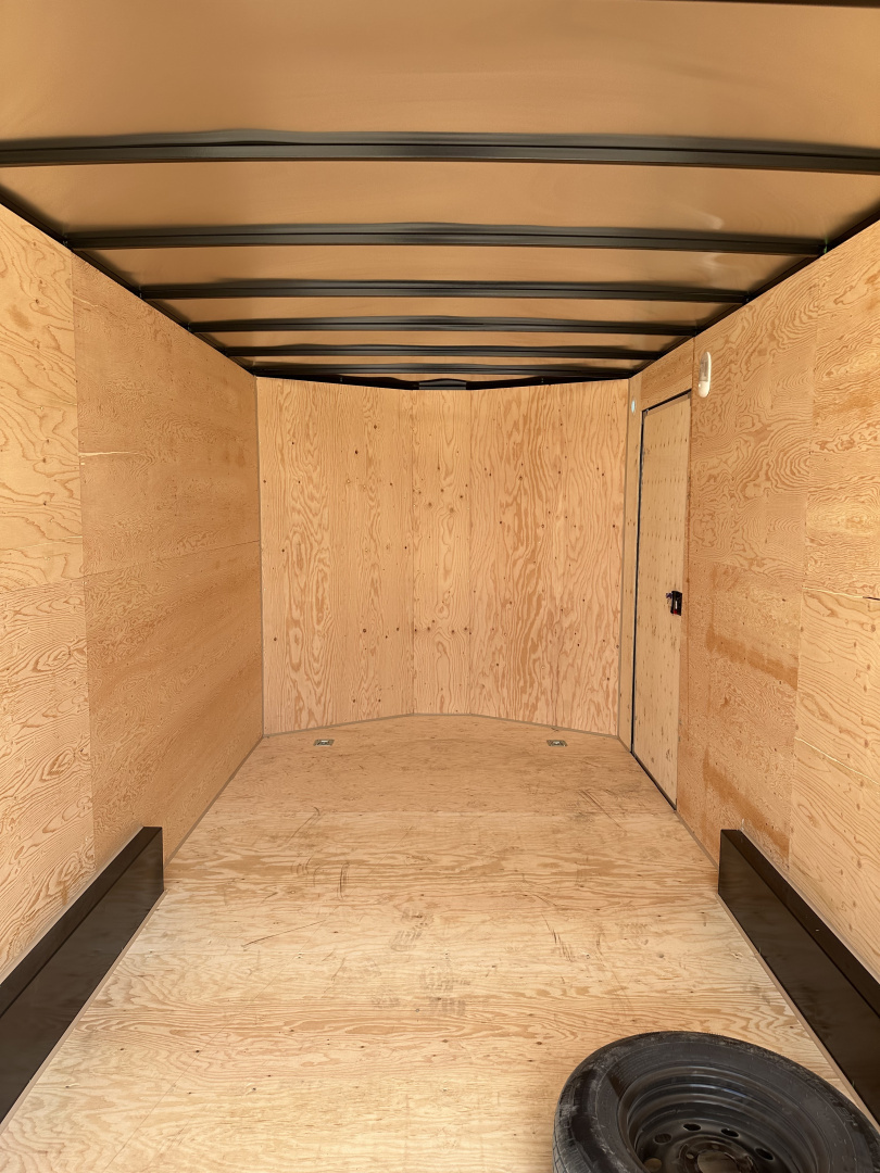 New 2026 Southland Trailers LCHT35-7.518v-86r Cargo / Enclosed Trailer
