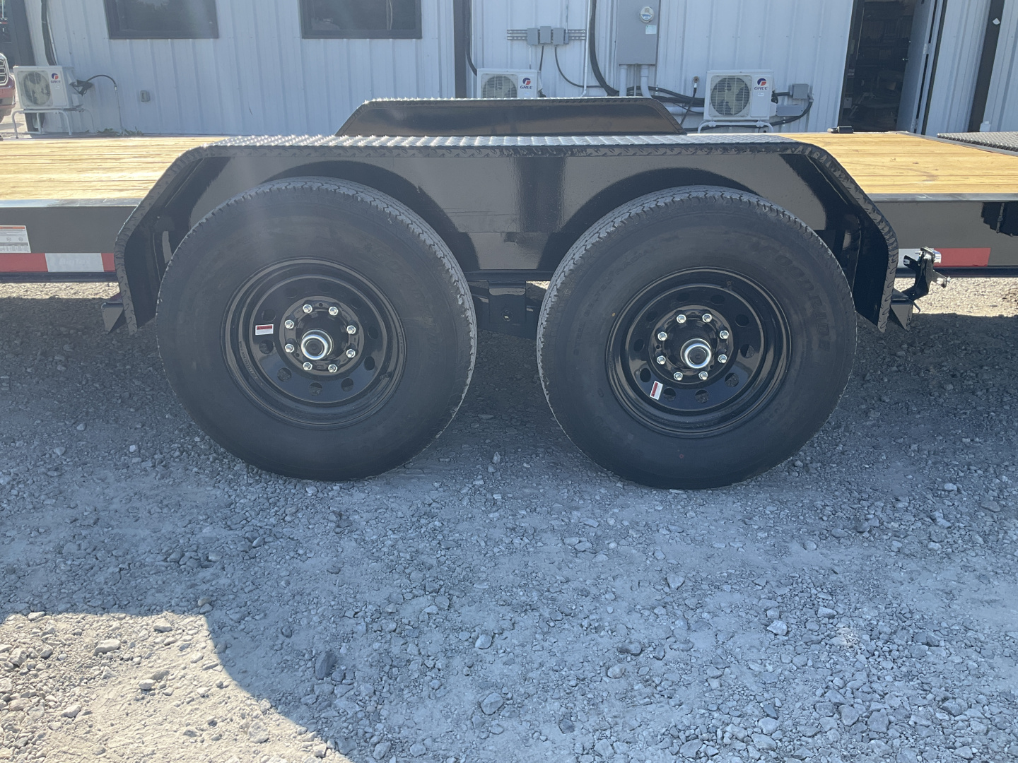 New 2026 Big Tex 83"x24' 14K Heavy-Duty Equipment Trailer – 14EH