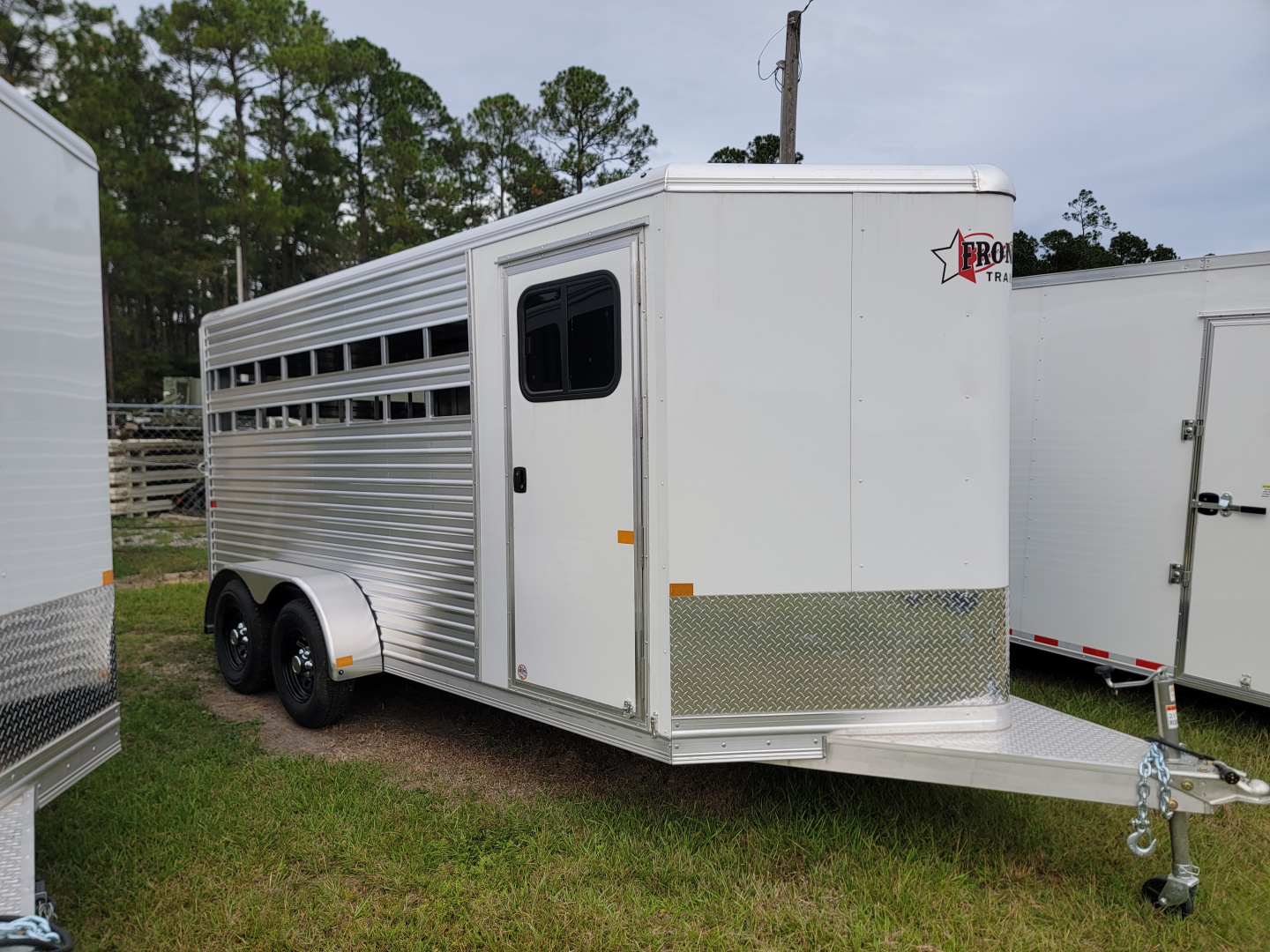 New 2026 Frontier Trailers Colt 3 horse slant Stock / Stock Combo Trailer