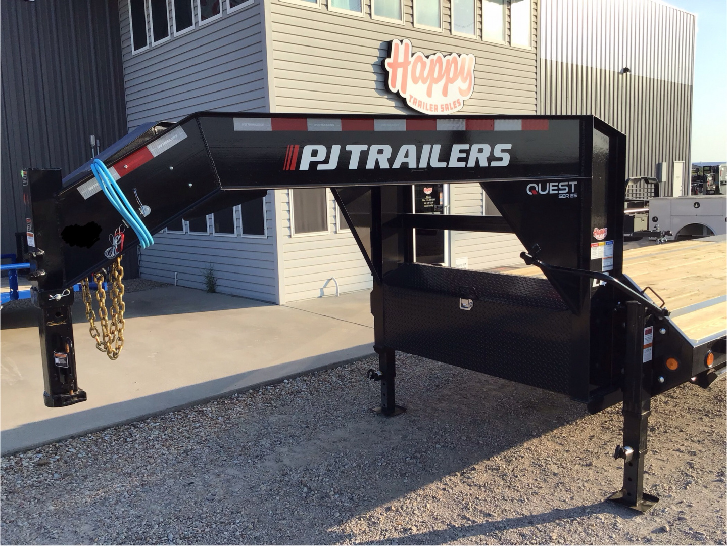 New 2026 PJ 102”x30’ Quest Gooseneck Flatbed w/ Singles – LQ