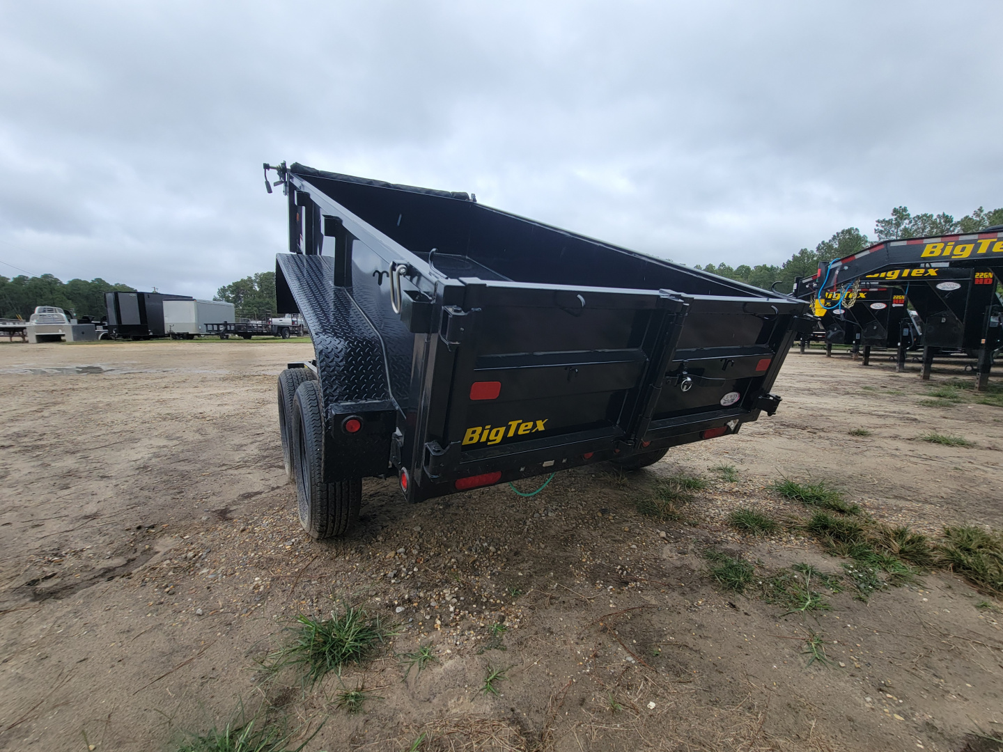 New 2025 BIG TEX TRAILERS 70SR-10-5WDD Dump Trailer