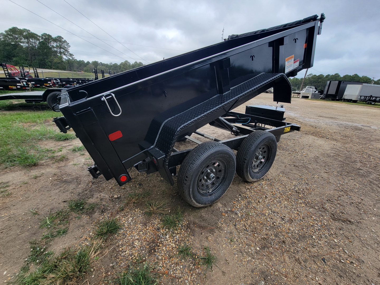 New 2025 BIG TEX TRAILERS 70SR-10-5WDD Dump Trailer