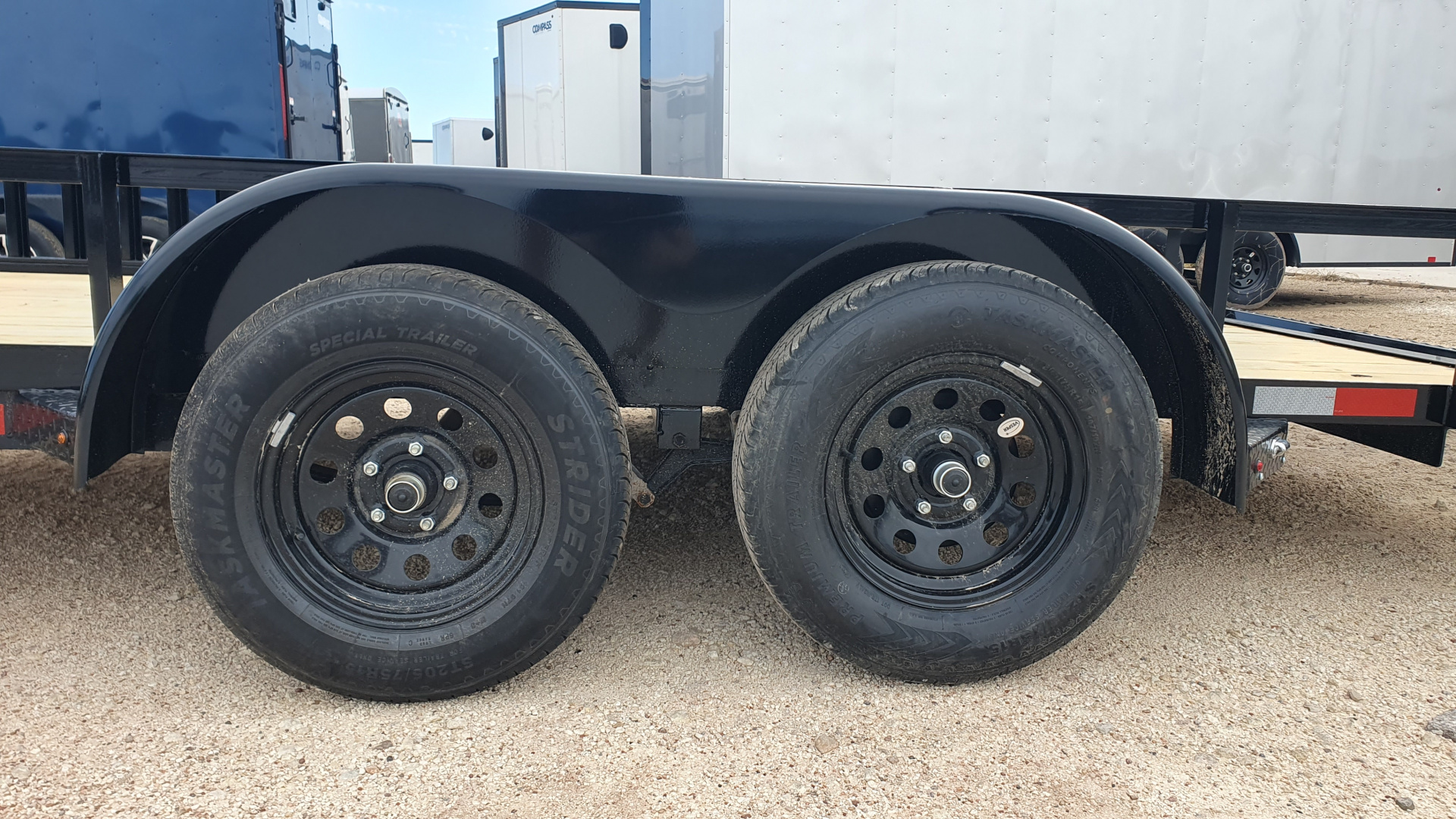 New 2026 X-On 83"x16' Tandem Axle Utility Trailer - U6