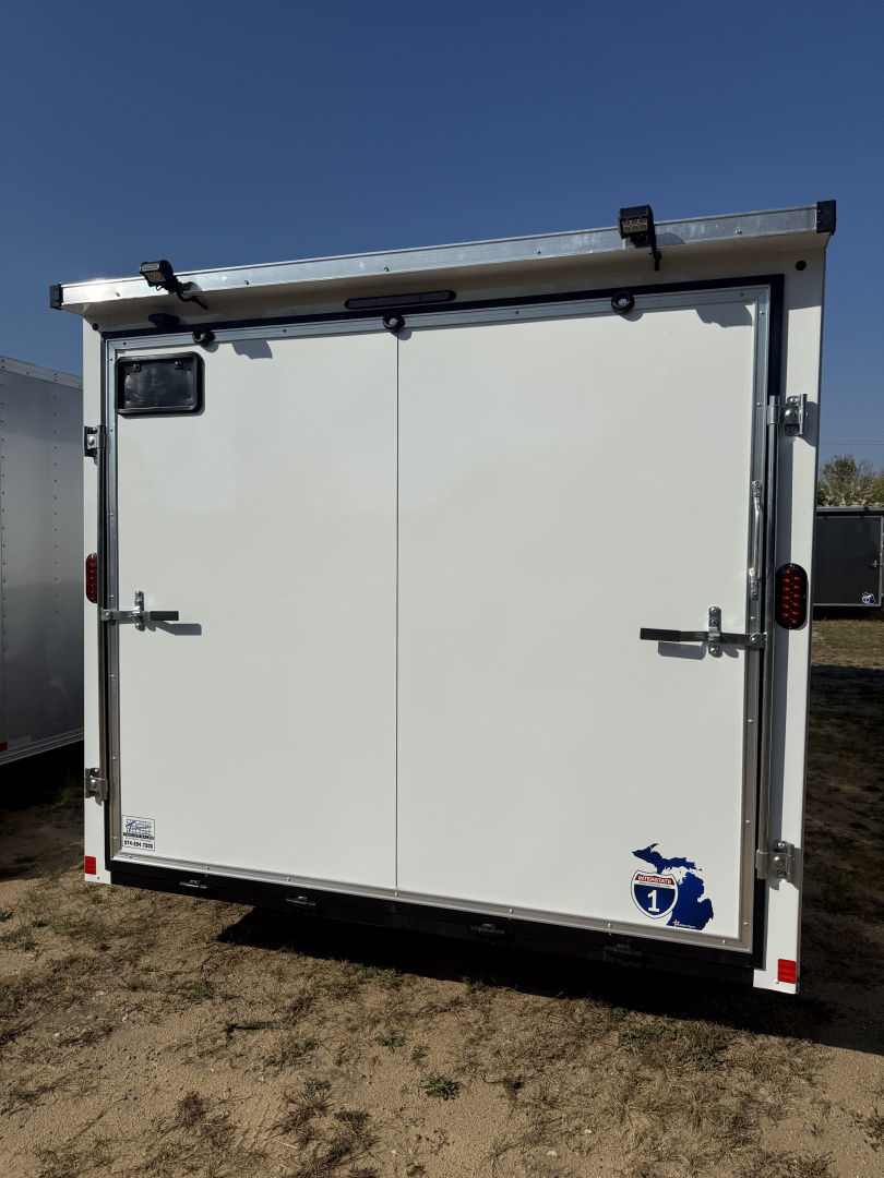 New 2025 Interstate Trailers 8.5X24 10K, V-nose, screwless sides, 4 D-rings, ramp door, 48in side door Cargo / Enclosed Trailer