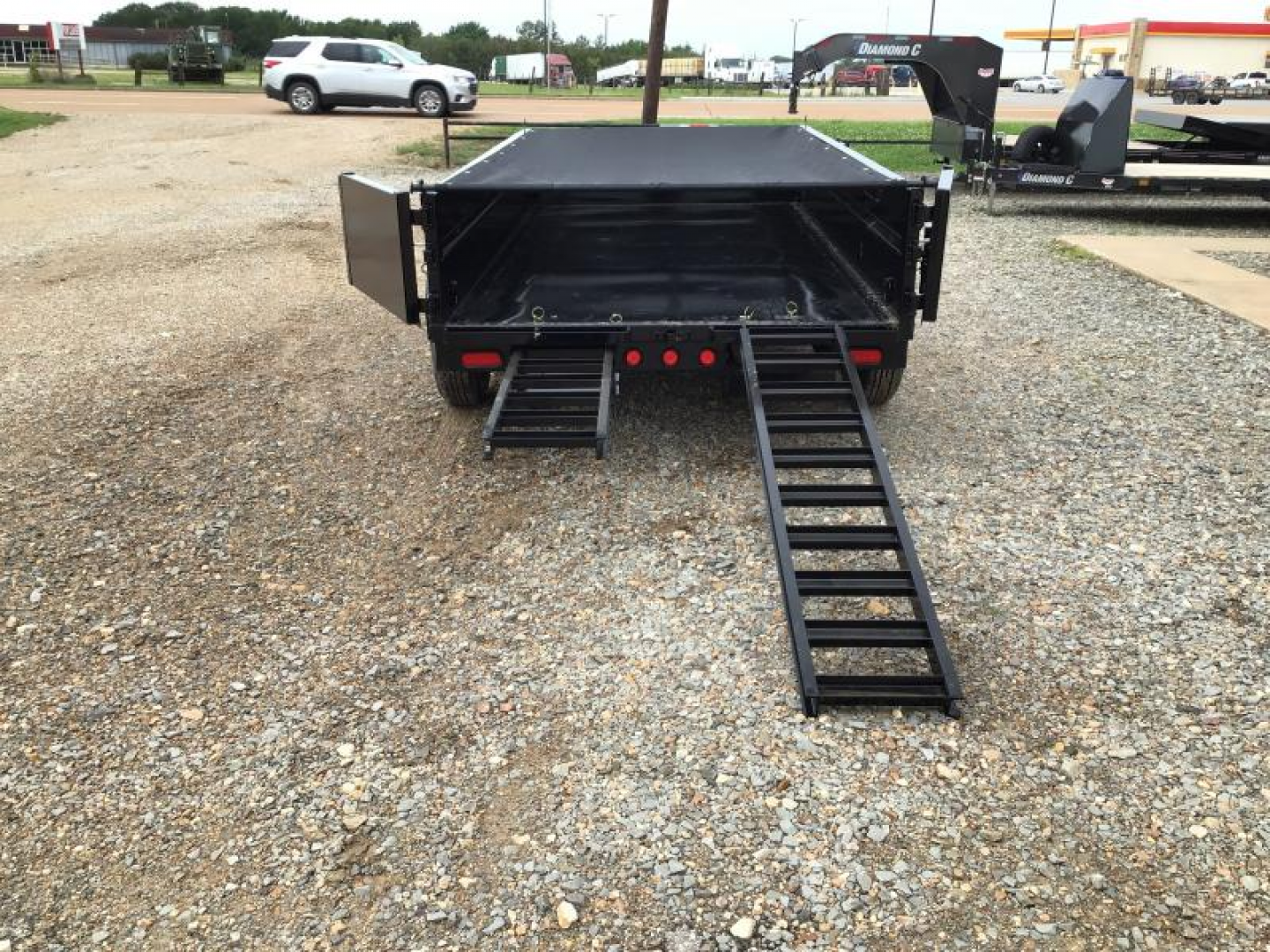 New 2026 PJ 72"x12' BP Tandem Axle Dump w/ 20" Sides – D3