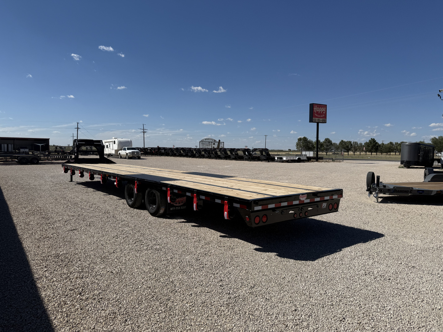New 2026 PJ 102"x40' GN Low-Pro Flatbed w/ Duals - LD